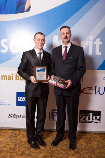 Cinci medicinişti au primit Burse de Merit Cinci medicinişti au primit Burse de Merit